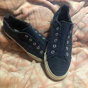 Corkys Babalu Slipons size 6.5 retail $30